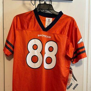 Nike NFL Denver Broncos Size XLarge Jersey Youth #88 Demarius Thomas Orange